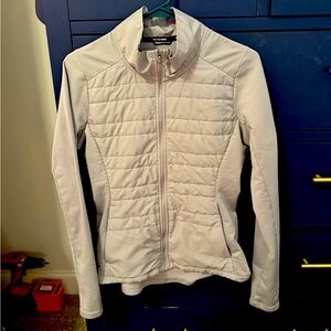 Dove grayWomen’s Nike Running Jacket small